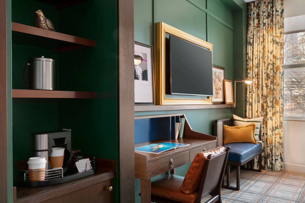 Glenn Hotel Autograph Collection