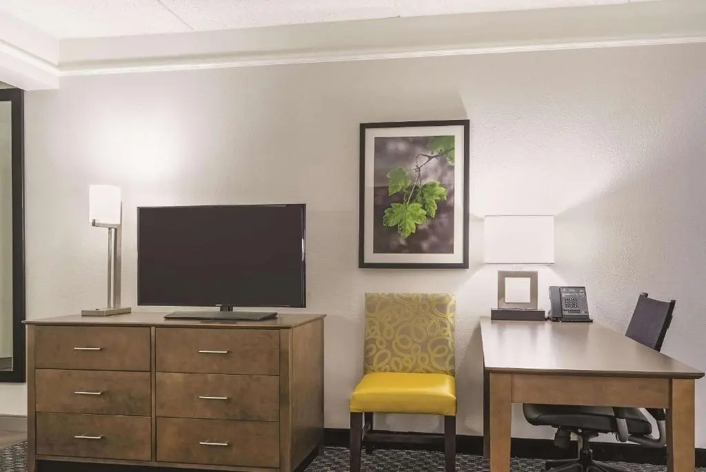 La Quinta Inn & Suites by Wyndham Alexandria Airport - Chambres