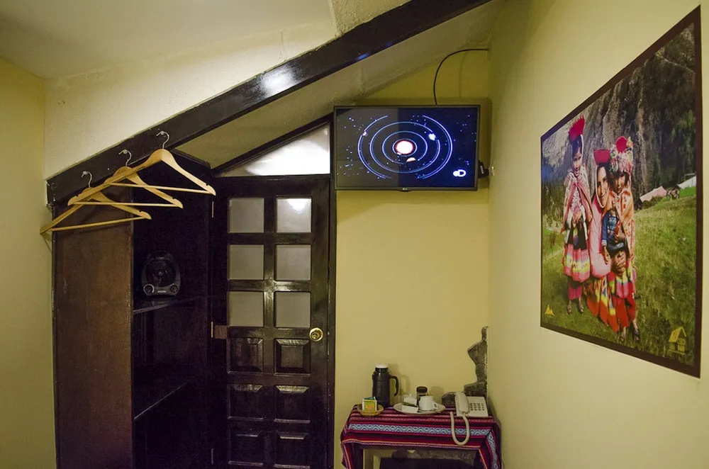 Economy room