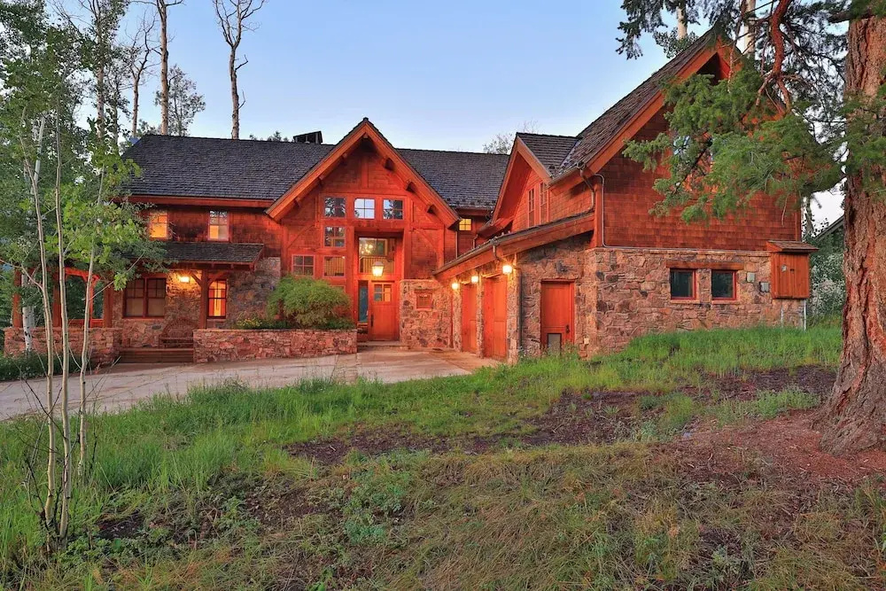 Mountain Village Marvel w/ Hot Tub & Home Gym!