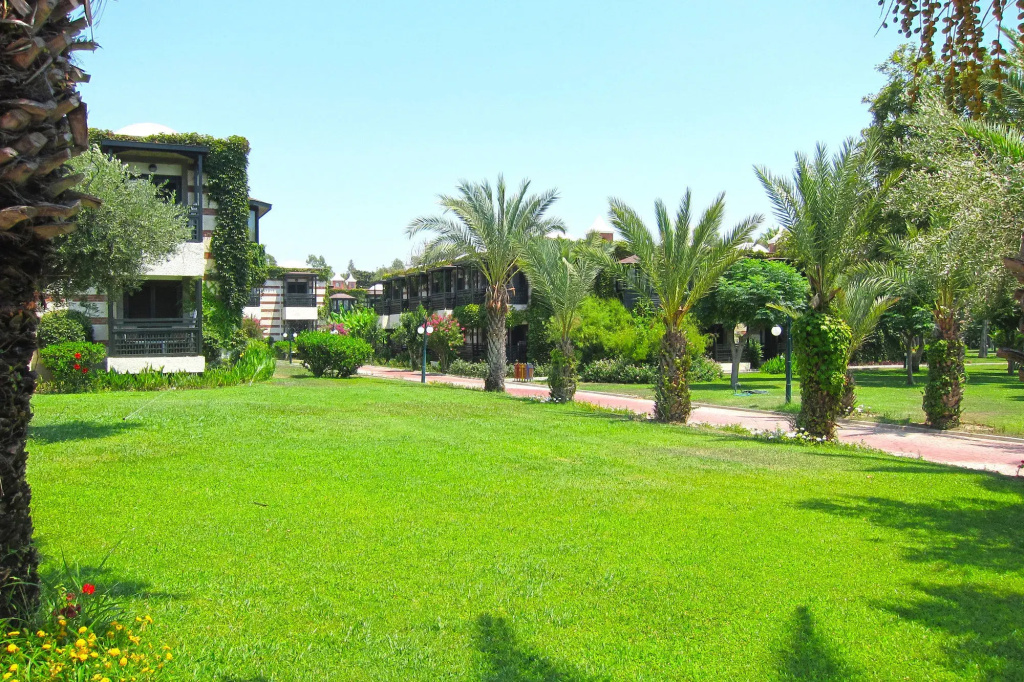 Aldiana Side