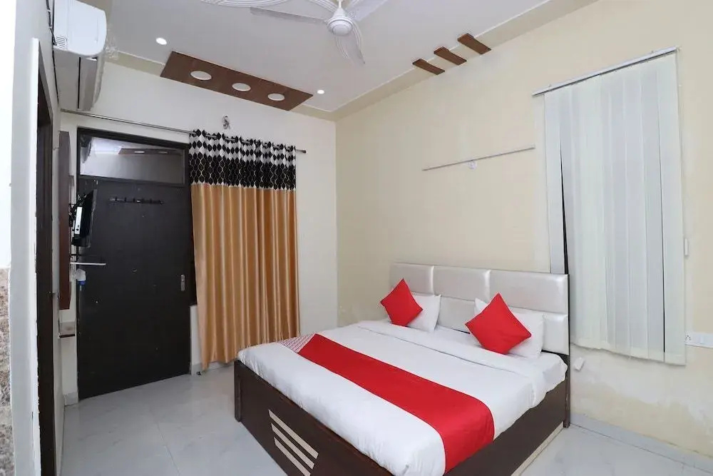 Bal Bihari Dham by OYO Rooms
