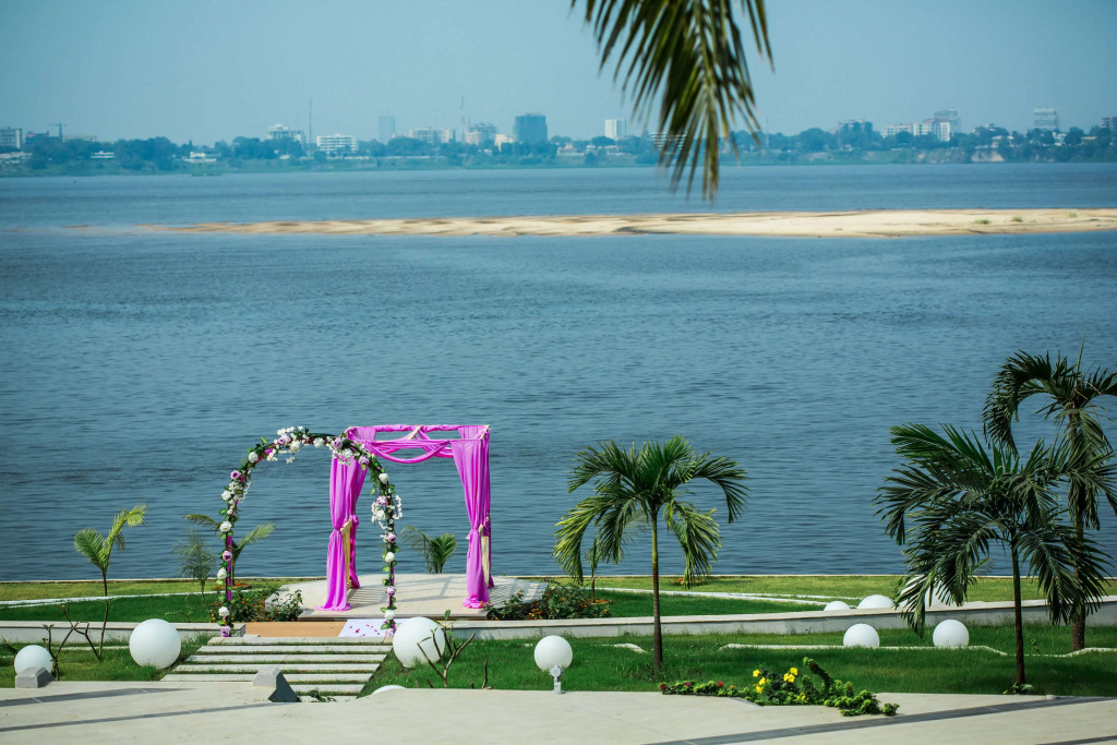 Beach & Waterfront