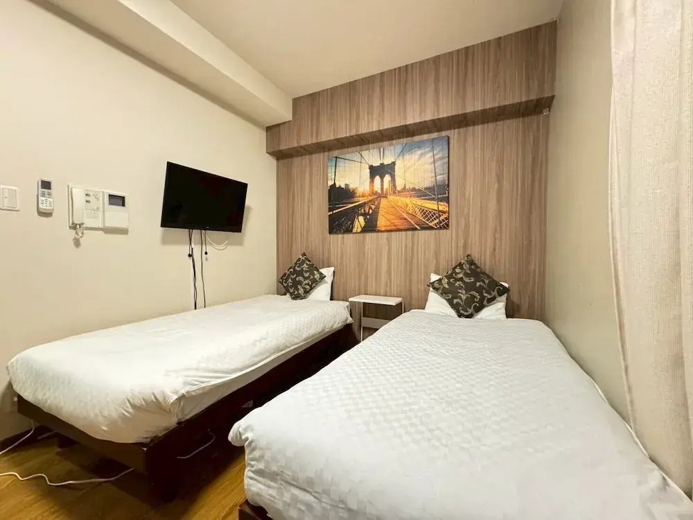 Standard Triple room