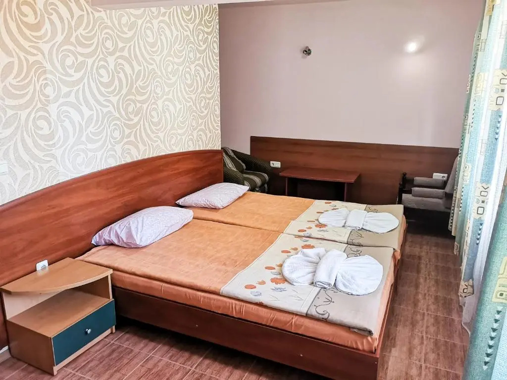 Economy room