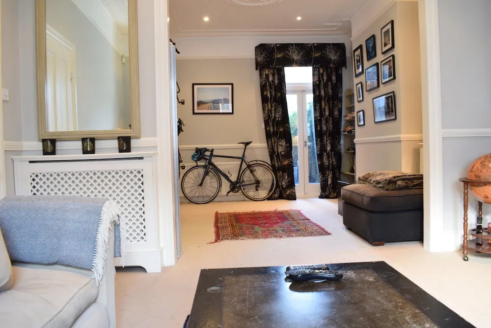 2 Bedroom House in Clapham Common