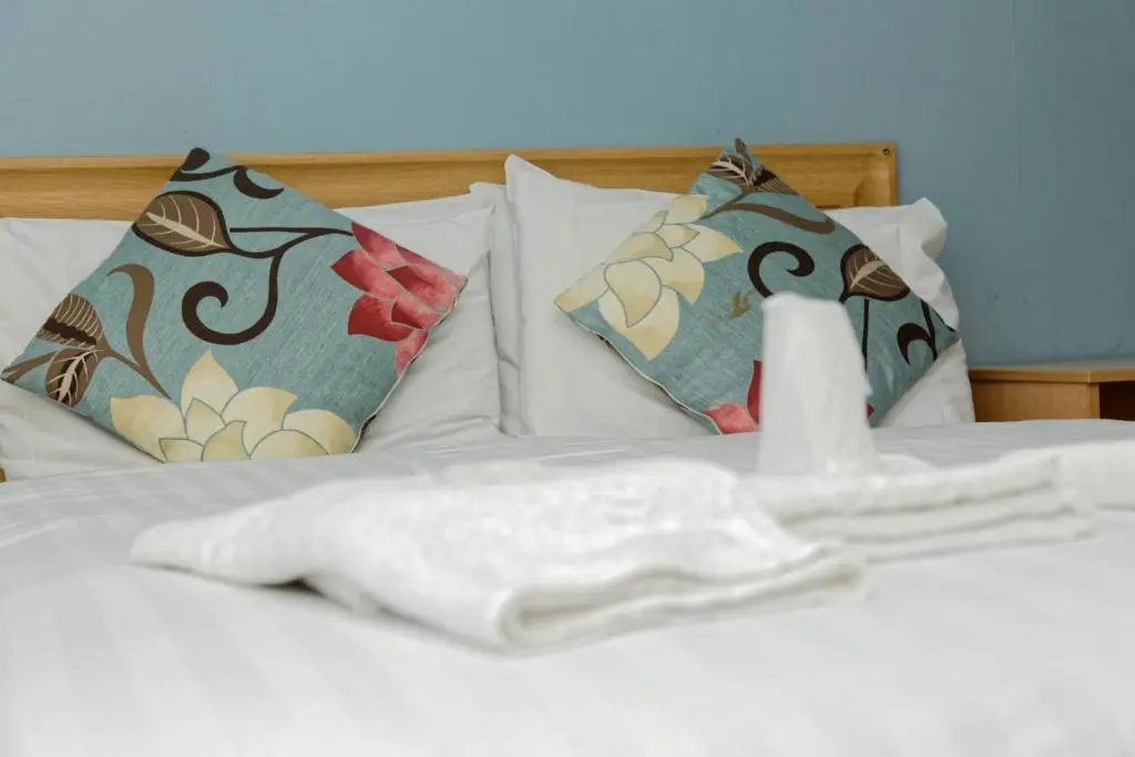Sand Bay Holiday Village - Chambres