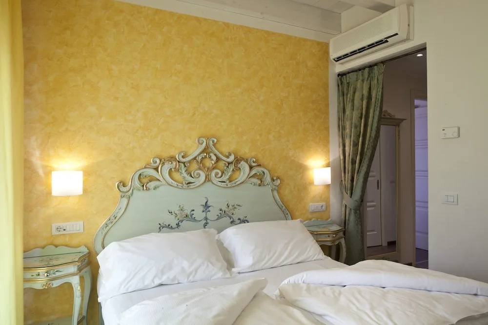 Superior room with balcony