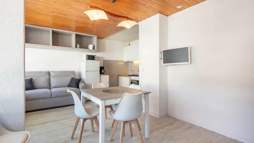 Voir la photo 3 — Alpine Hideaway With Balcony