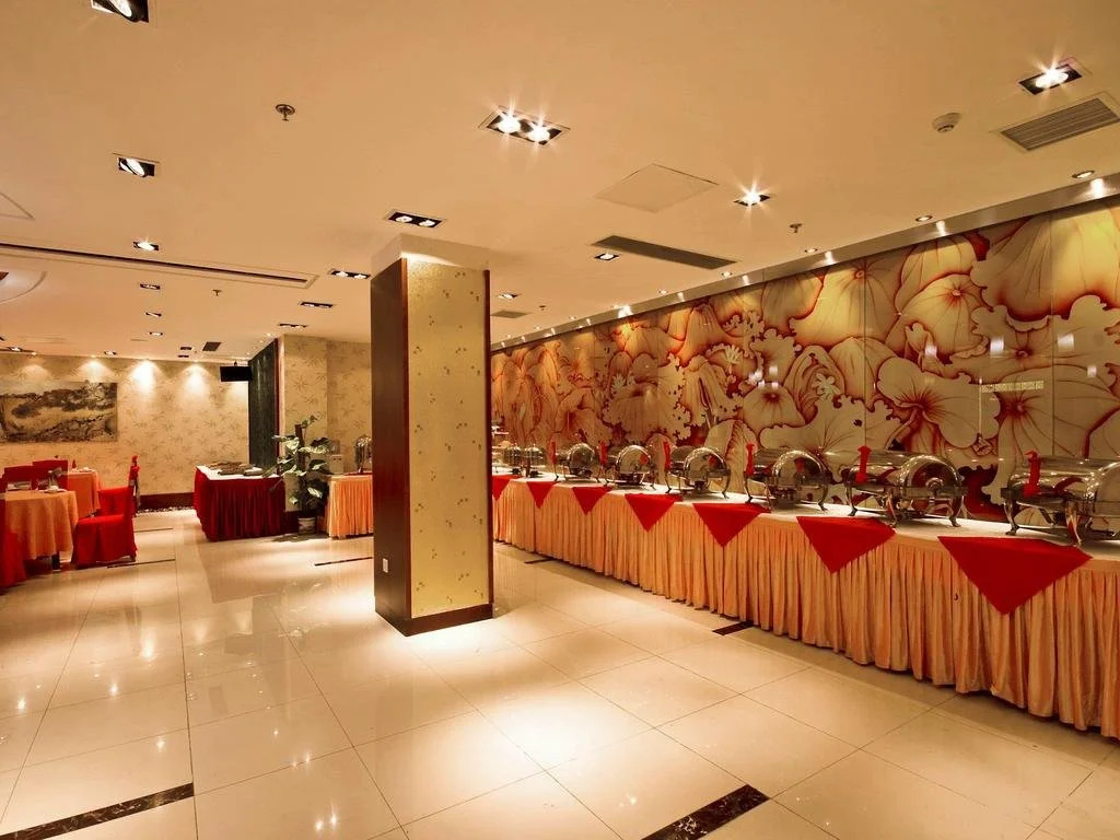 Food & Beverage