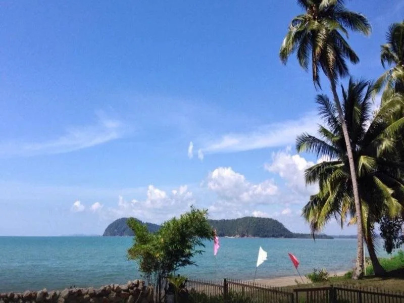 Beach & Waterfront