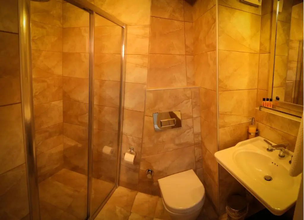 Standard Triple room with sea view