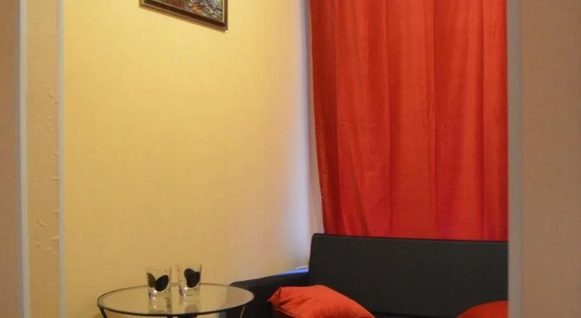 Vysotsky Hotel