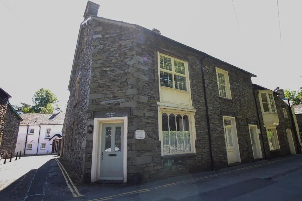 Bakers Rest ideal for 2 families centrally located in Grasmere with walks from the door