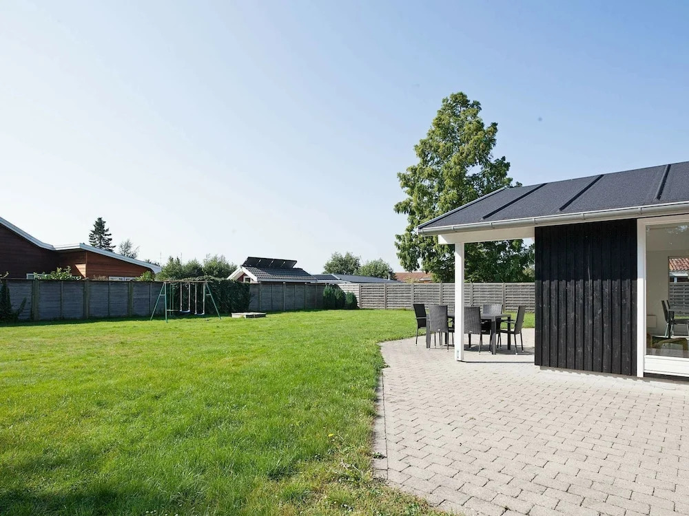 Cozy Holiday Home In V?ggerlose With Private Whirlpool