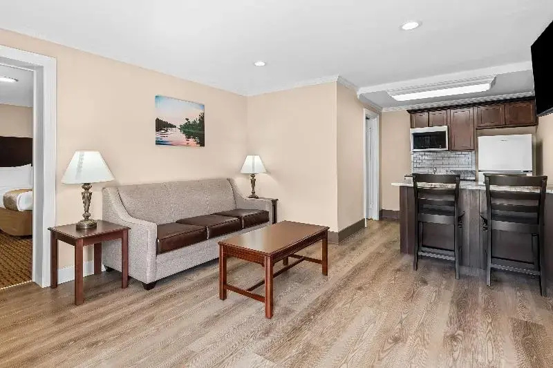 Standard Suite