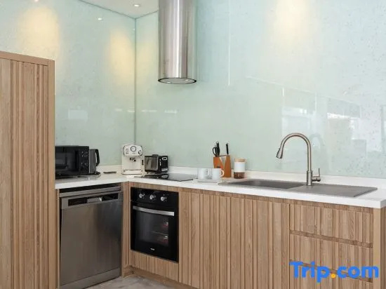 Modern 4BR Villa with Pool | Rawai | Capital Pro