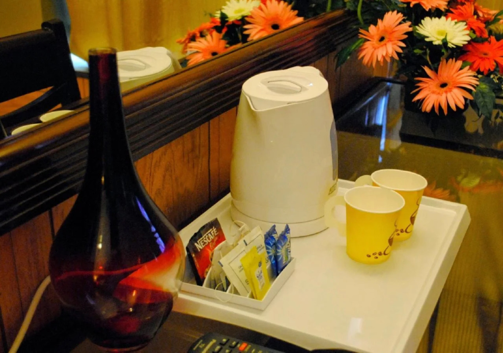 Food & Beverage