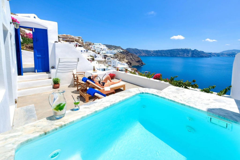 Beach & Waterfront