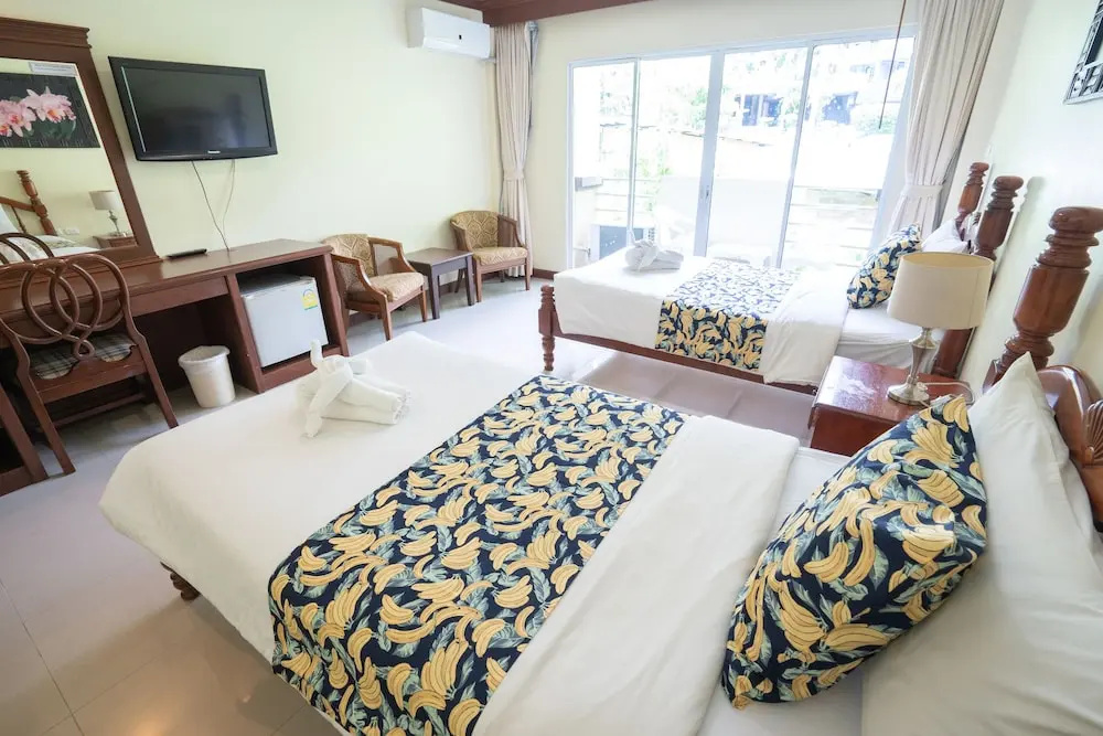 Pranang Flora House - Chambres