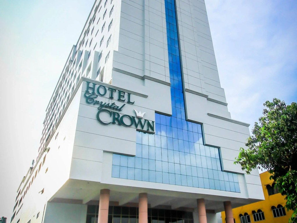Crystal Crown Hotel Harbour View