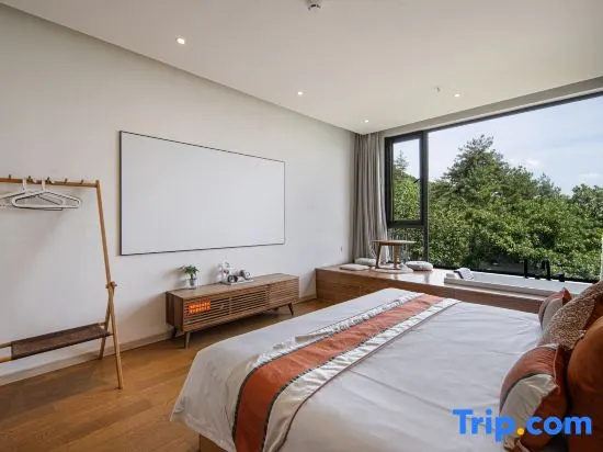 2 Bedrooms Suite