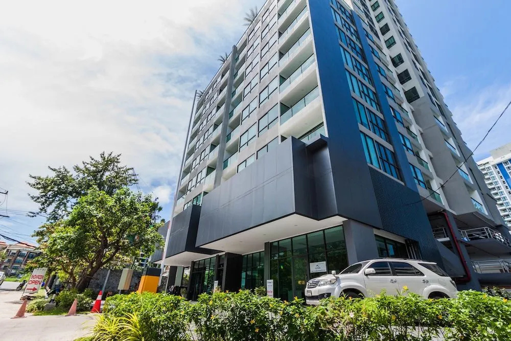 The Point Pratumnak by PSR ASIA