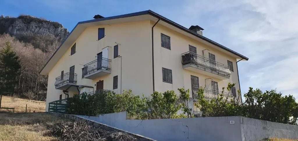 Appartamento in una valle di Luce
