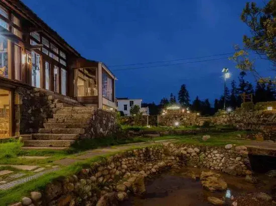 Shuipuli Xiaoxigu Boutique Hostel