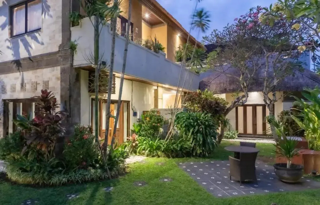 Villa Tunjung Batubelig 4 bedrooms