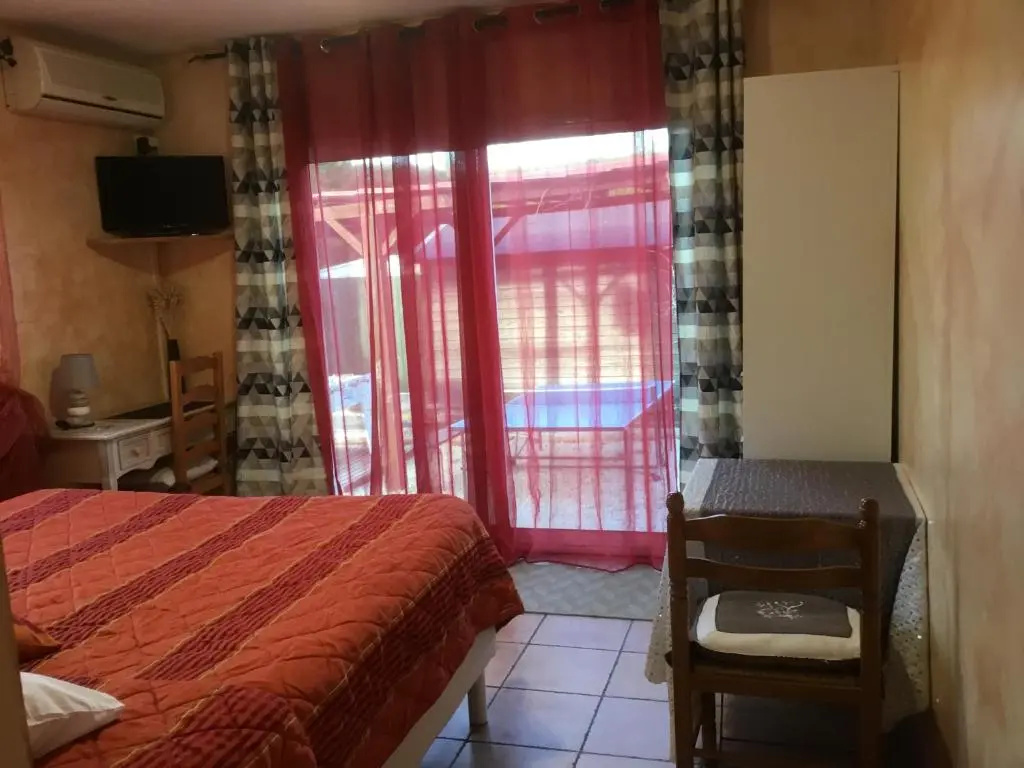 Voir la photo 2 — L'Etape Provençale