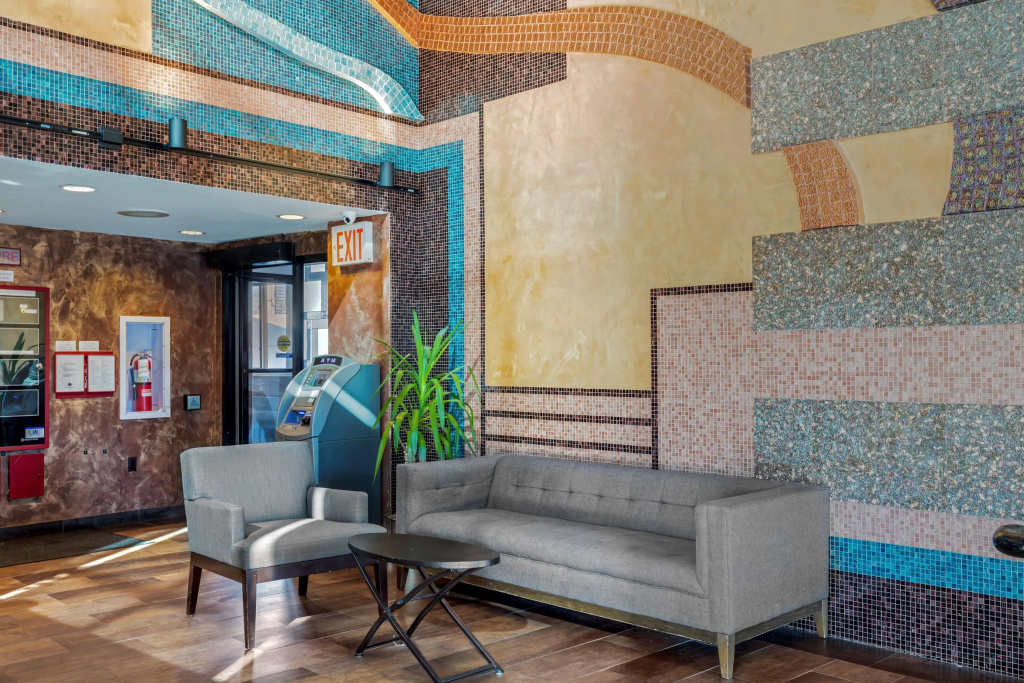 Best Western Plus Brooklyn Bay Hotel — фото