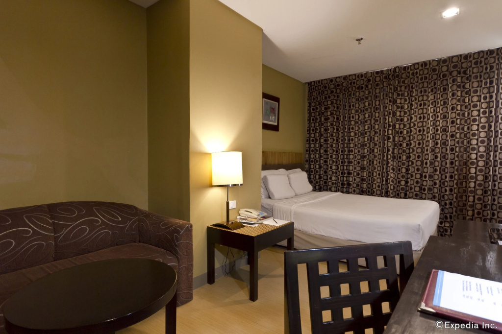 Summit Circle Hotel Cebu — 4