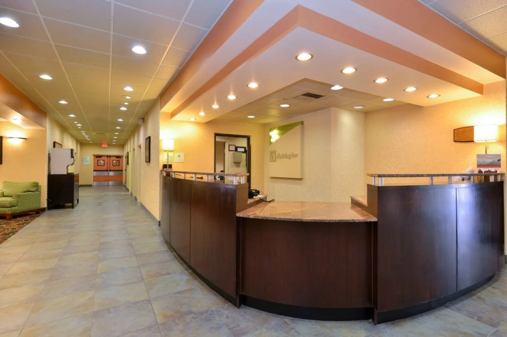 Lobby & Reception