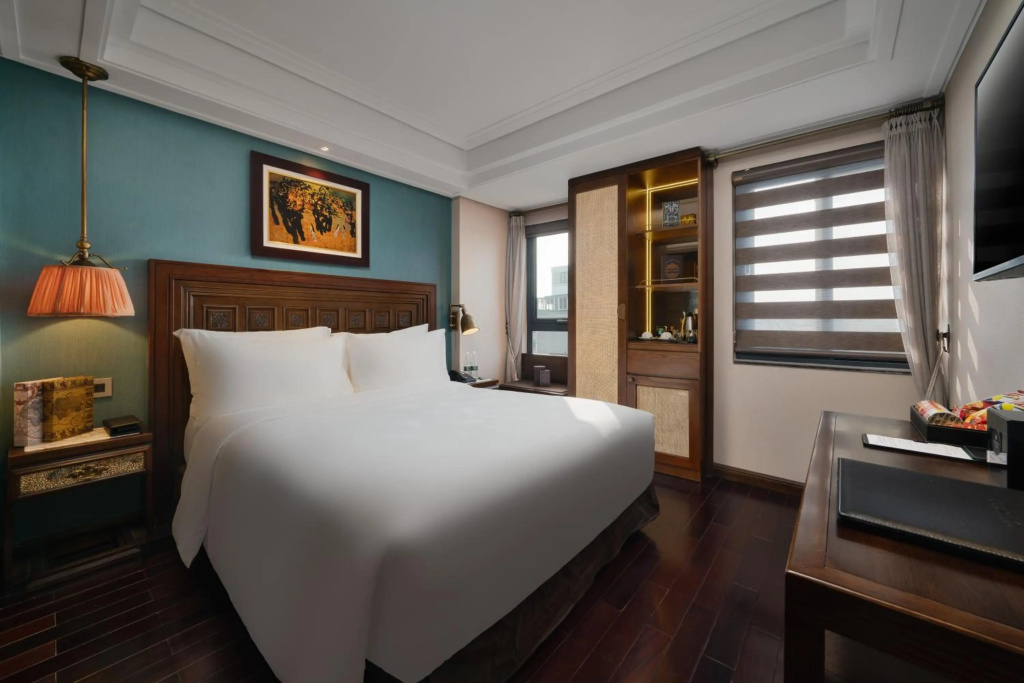 Peridot Gallery Classic Hotel — 4