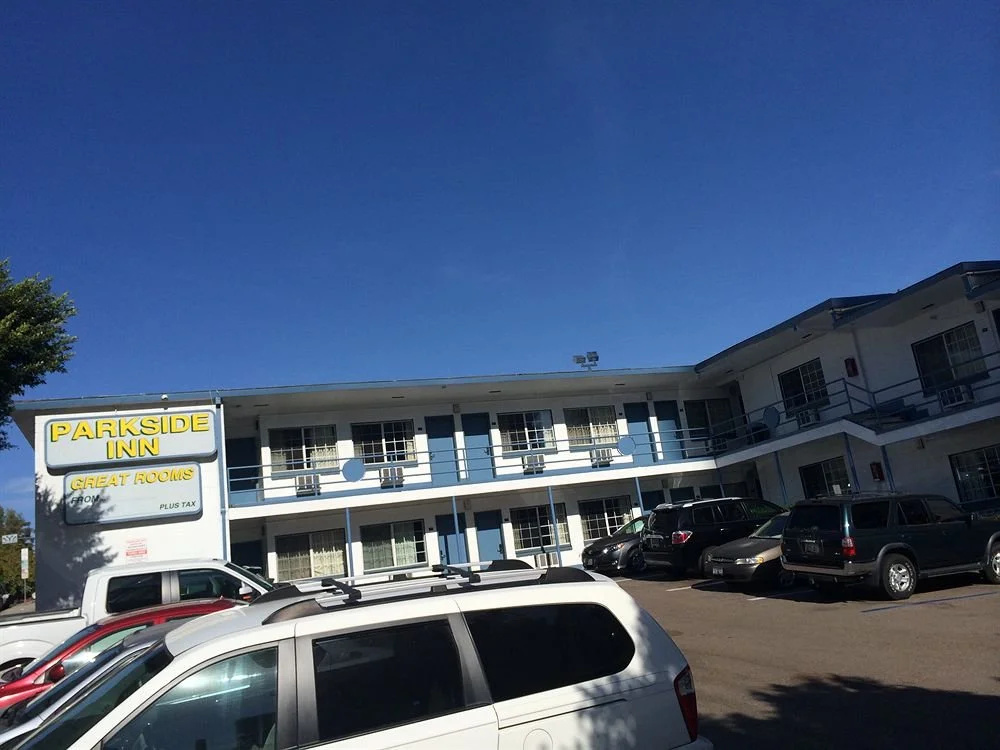 Parkside Inn