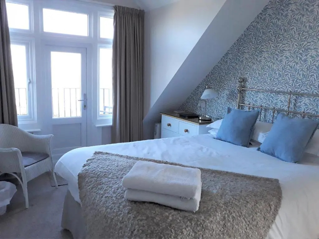 Standard Double room with balcony and with sea view (full double bed)