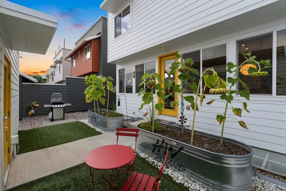 Sleek Home Near Old Town W/ Rftp Hot Tub & Mtn Views