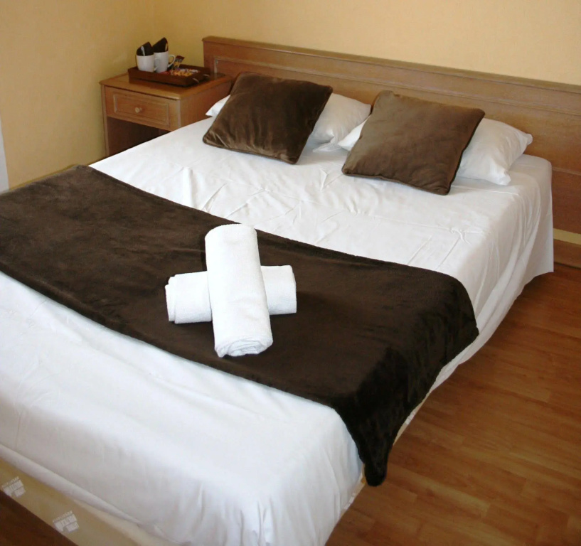 Voir la photo 1 — Hotel le XIV