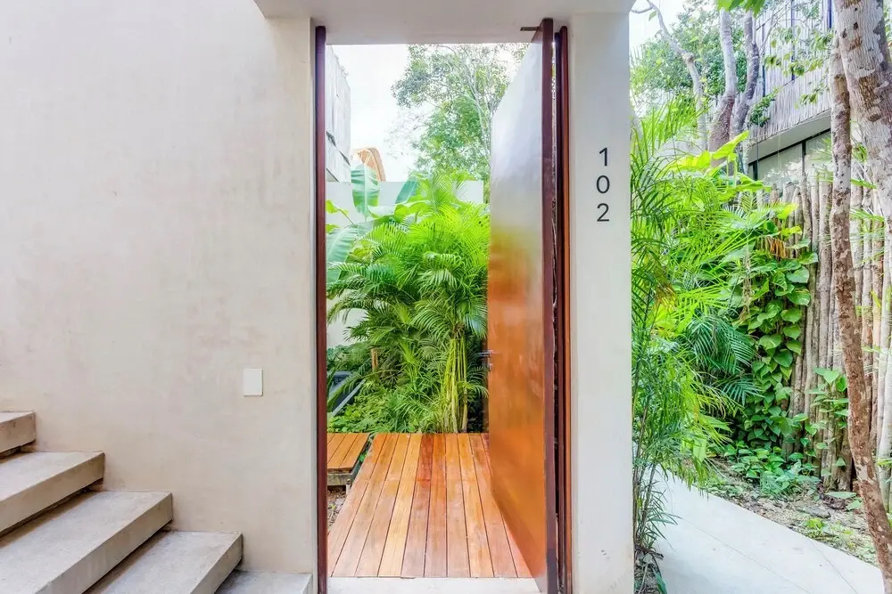 Gorgeous Flowy Space with Wrap-around Private Pool