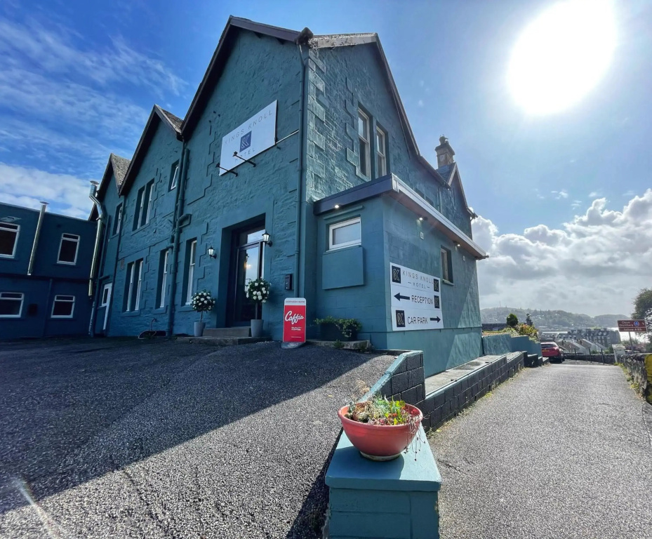 King's Knoll Hotel