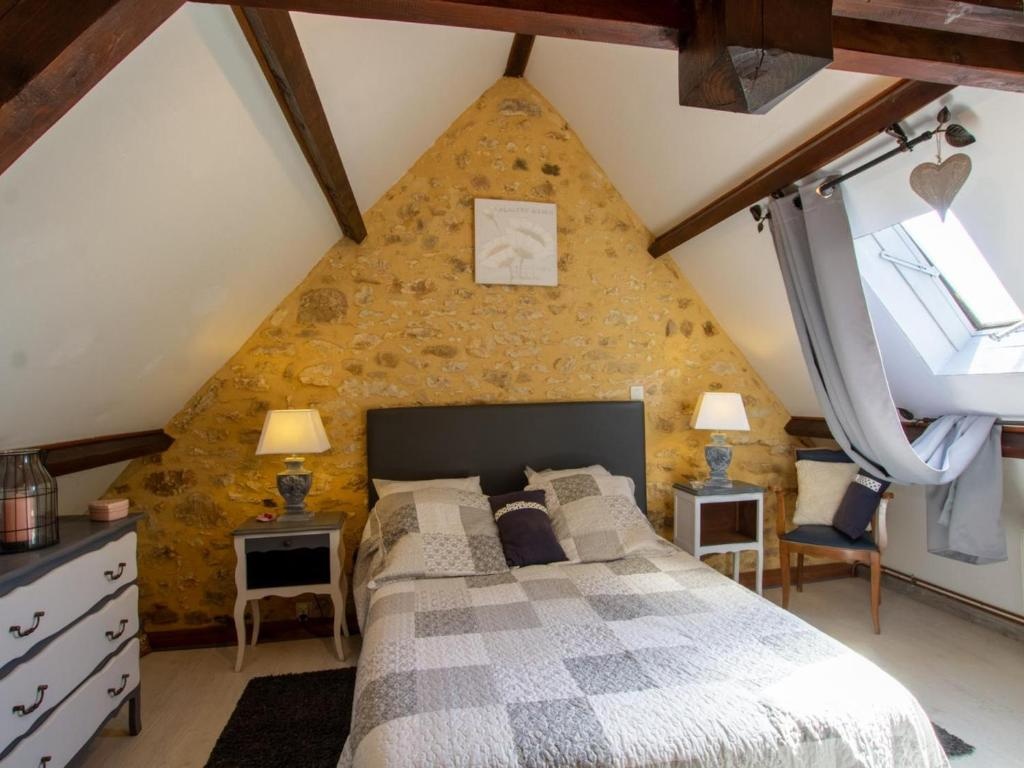Gîte Saint-Julien-de-Lampon, 2 pièces, 2 personnes - FR-1-616-36