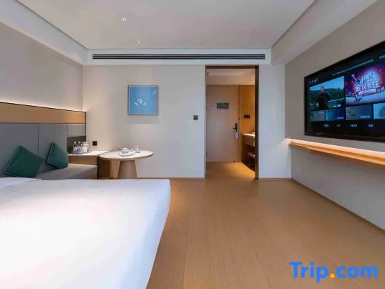 Superior Double room (full double bed)