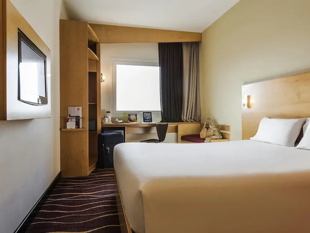 Superior Double room (full double bed)