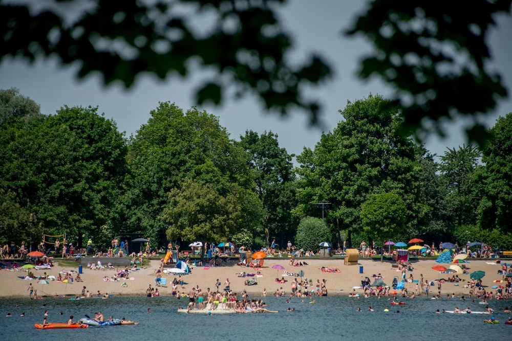 Beach & Waterfront