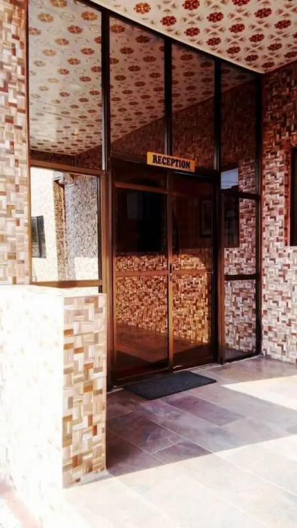 Peace Garden Hotel — фото