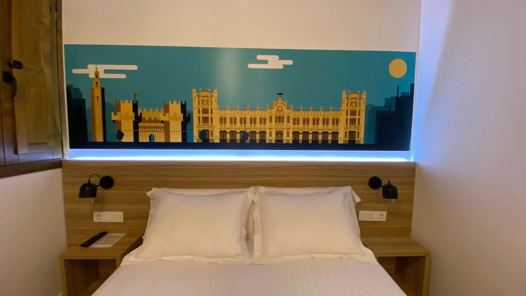 Отель Original Domino House Hotel в Валенсие