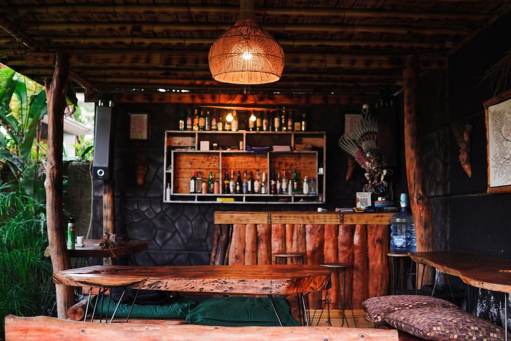 Отель Bamboo Mount Batur and Hot Spring в Кинтамани