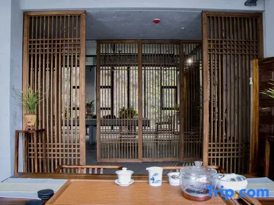 DaHuang Banshan Hotel