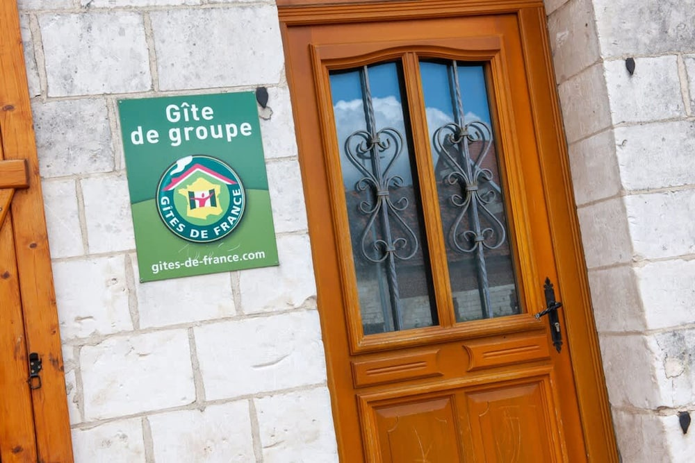 Gite de Campagne Wifi 12 Pers Parking Gratuit